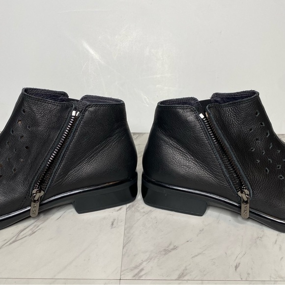 Naot Matagi Black Bootie 10 41 - Picture 8 of 14
